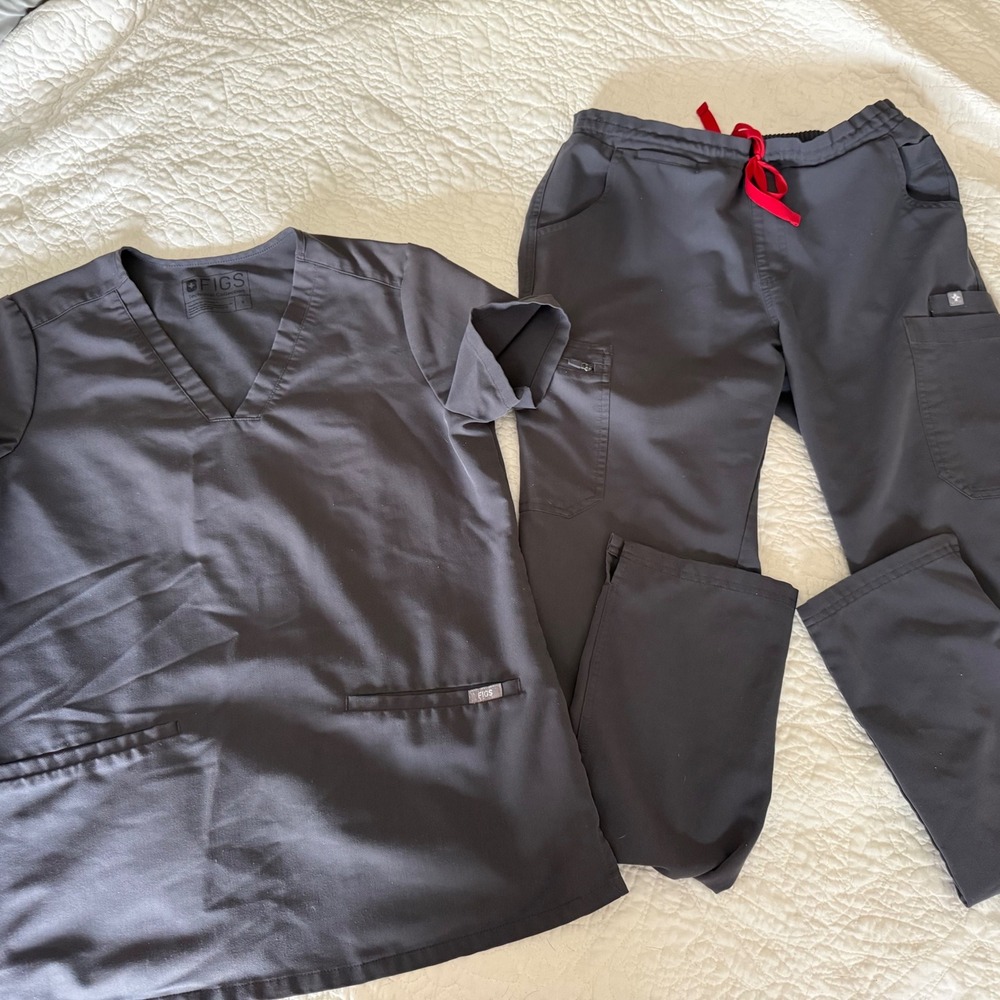 FIGS Graphite Scrub Set Women's Small Catarina Top & Yola Pants Technical S/T - Picture 1 of 11